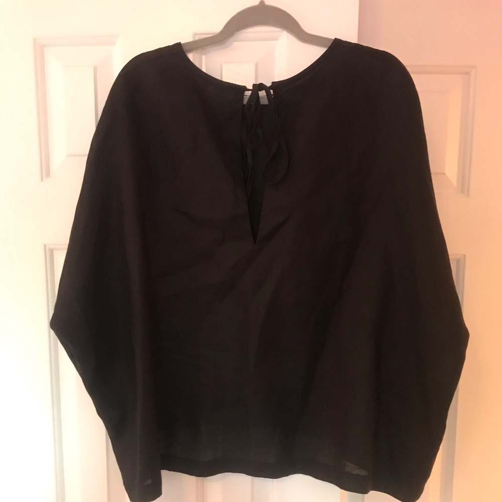Linen Top - Picture 2 of 3